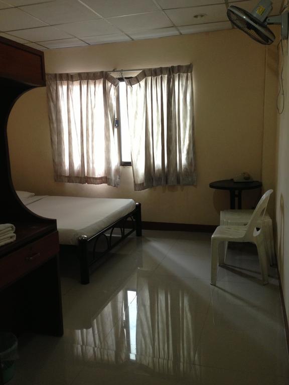 Traveller Inn Hotel Chiang Mai Exterior photo